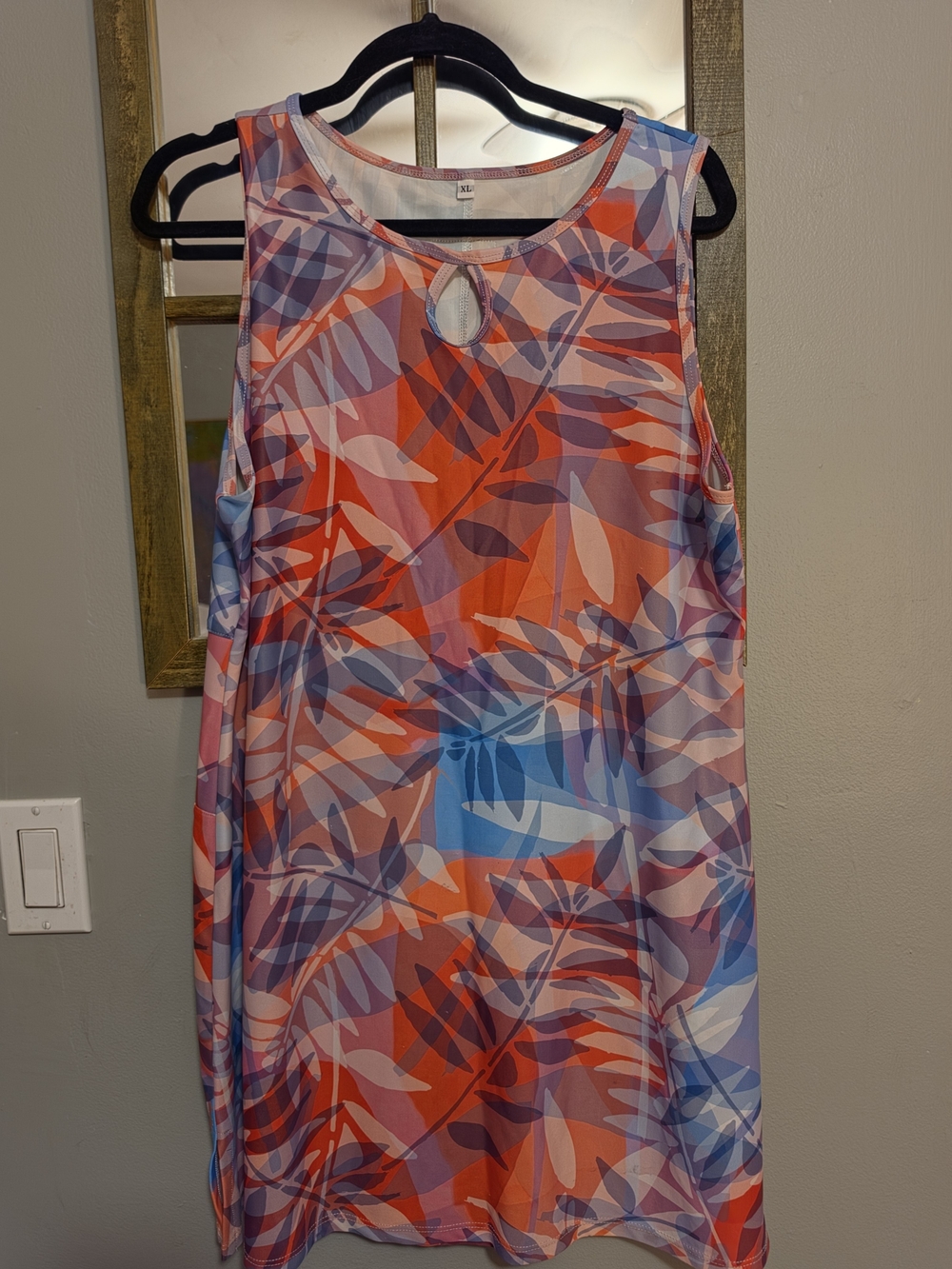 Sporty Sleeveless Multi-Color Leaf Print Dress